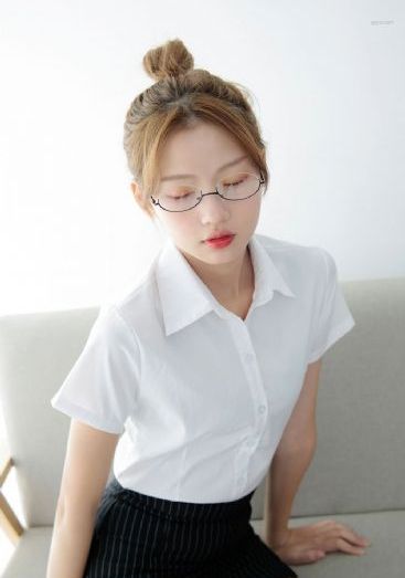 揉她的双乳翻云覆雨韩国电影_字幕高清版在线播放
