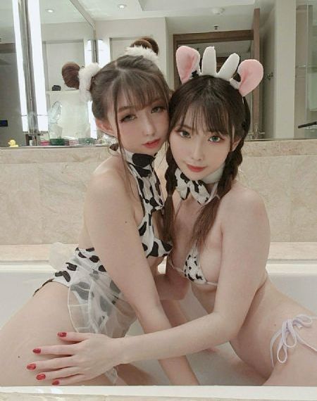 两男一女3p叠罗汉两根一起进_高清超清免费观看